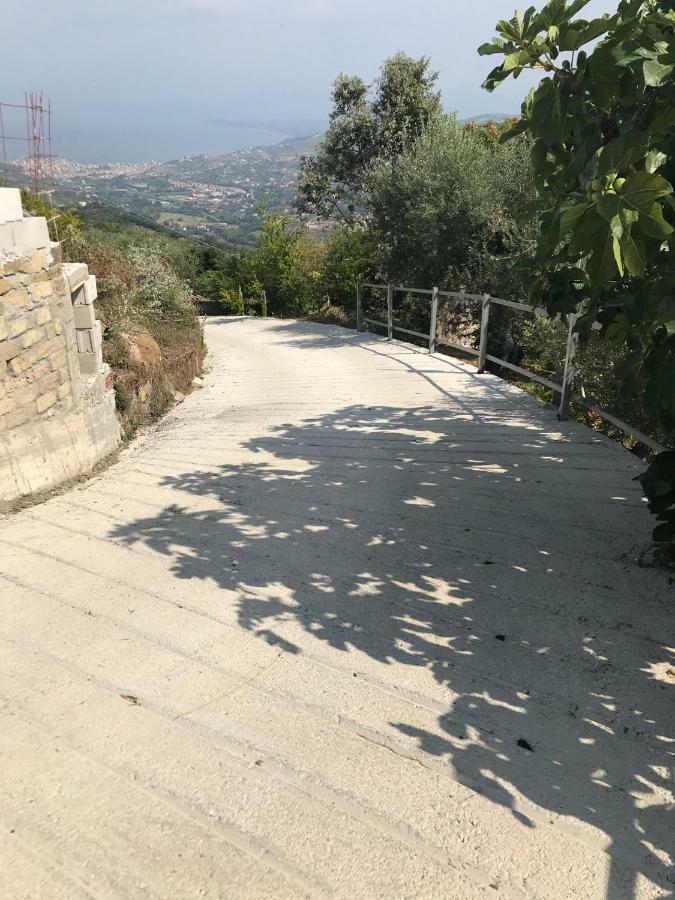 Al Casale Dei Nonni Bed and Breakfast Laureana Cilento Εξωτερικό φωτογραφία